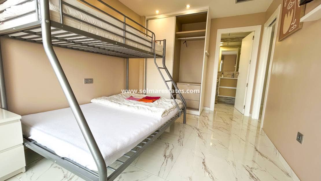 3 bedroom Villa for sale in Villamartin with pool - € 379,995 (Ref: 10135267)