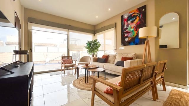Chalet de 3 habitaciones en Villamartin, Orihuela en venta con piscina - 379.995 € (Ref: 10135267)