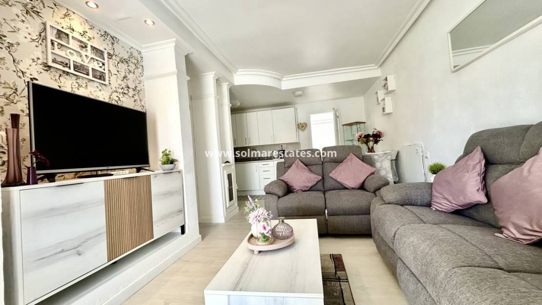 3 sovrum Hus till salu i Cabo Roig med pool garage - 219 995 € (Ref: 10141405)