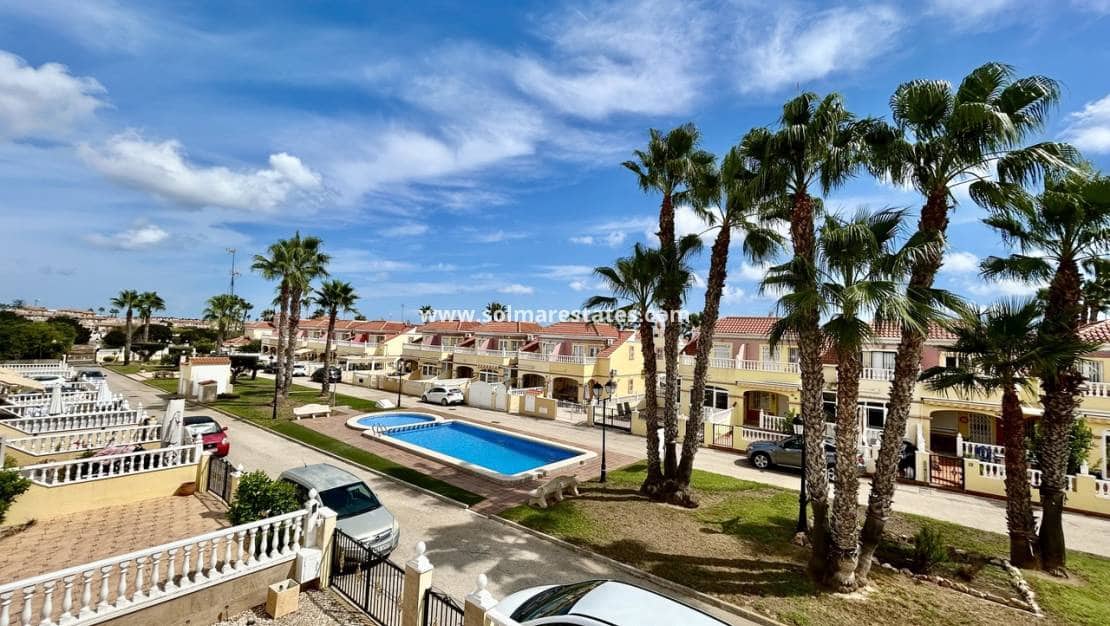 3 sovrum Hus till salu i Cabo Roig med pool garage - 219 995 € (Ref: 10141405)