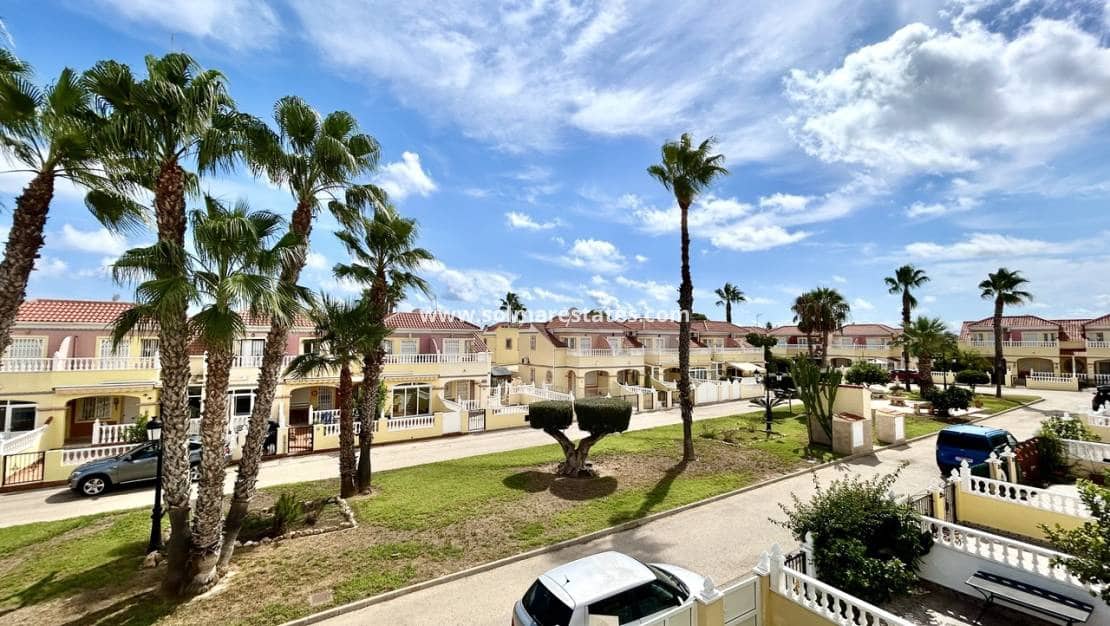 3 sovrum Hus till salu i Cabo Roig med pool garage - 219 995 € (Ref: 10141405)