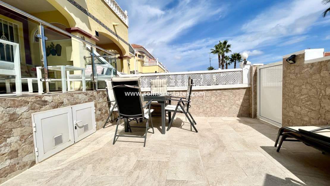 3 sovrum Hus till salu i Cabo Roig med pool garage - 219 995 € (Ref: 10141405)
