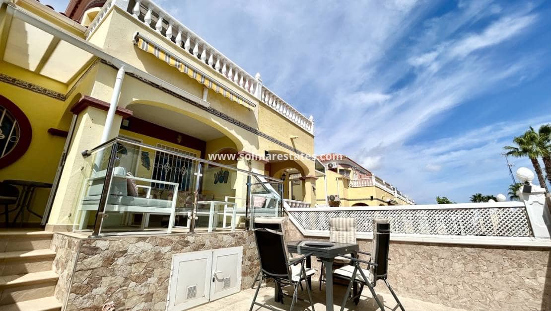 3 sovrum Hus till salu i Cabo Roig med pool garage - 219 995 € (Ref: 10141405)