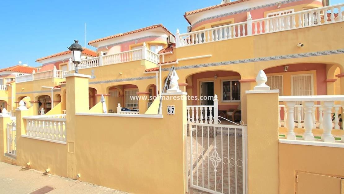 2 camera da letto Casa in vendita in Villamartin con piscina - 179.995 € (Rif: 10145319)