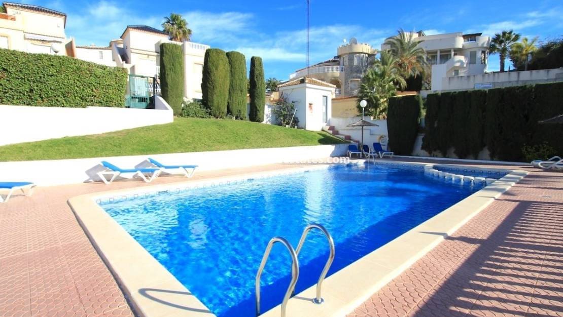 2 soveværelse Lejlighed til salg i La Marquesa med swimmingpool garage - € 135.000 (Ref: 10145320)