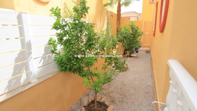 2 soveværelse Semi-Rækkehus til salg i Villamartin, Orihuela med swimmingpool garage - € 199.000 (Ref: 10145321)