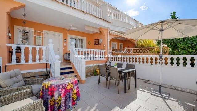 3 soveværelse Byhus til salg i Doña Pepa, Rojales med swimmingpool - € 269.000 (Ref: 10145322)