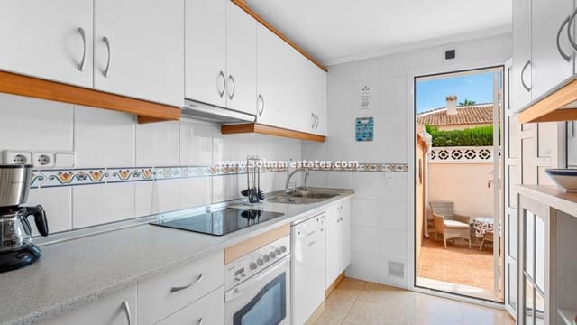 3 soveværelse Byhus til salg i Doña Pepa, Rojales med swimmingpool - € 269.000 (Ref: 10145322)