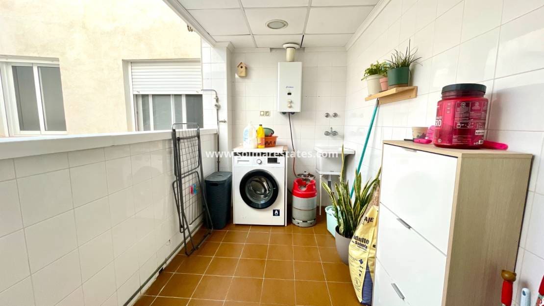 3 soveværelse Lejlighed til salg i Catral - € 146.500 (Ref: 10145323)