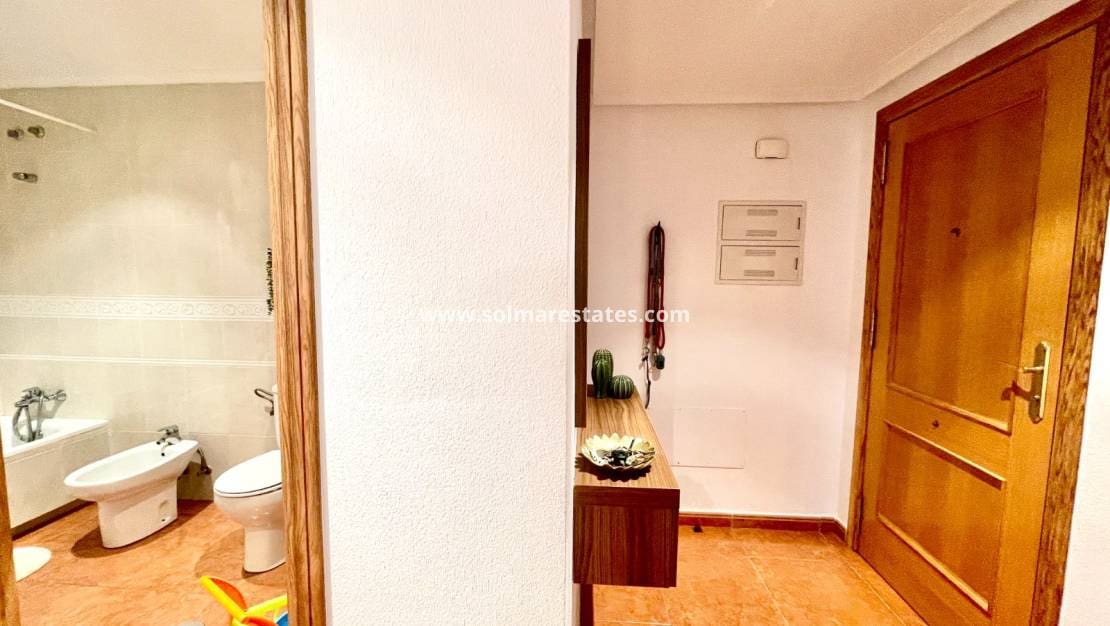 3 soveværelse Lejlighed til salg i Catral - € 146.500 (Ref: 10145323)