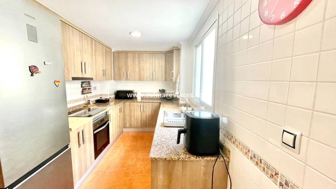 3 soveværelse Lejlighed til salg i Catral - € 146.500 (Ref: 10145323)