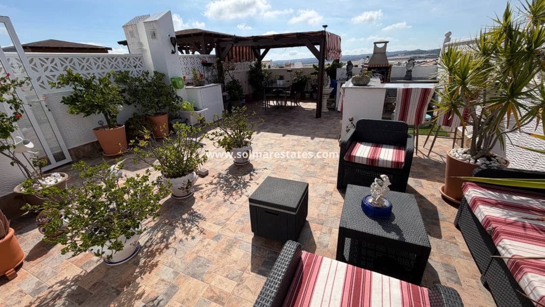 2 bedroom Apartment for sale in Los Montesinos with pool - € 150,000 (Ref: 10145324)