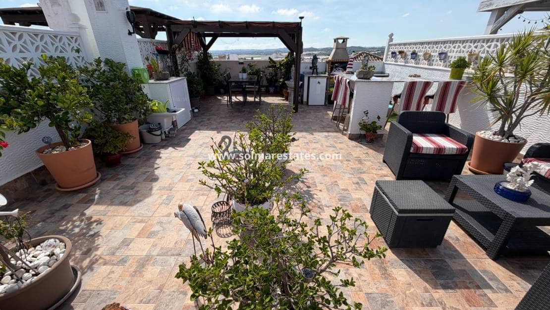 2 bedroom Apartment for sale in Los Montesinos with pool - € 150,000 (Ref: 10145324)
