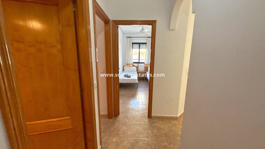 2 soveværelse Lejlighed til salg i Cabo Roig med swimmingpool garage - € 174.950 (Ref: 10145325)