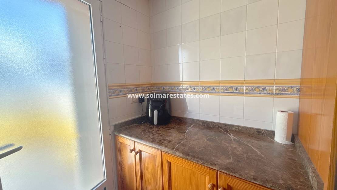 3 makuuhuone Paritalo myytävänä paikassa La Zenia mukana uima-altaan 
autotalli - 269 950 € (Ref: 10145326)