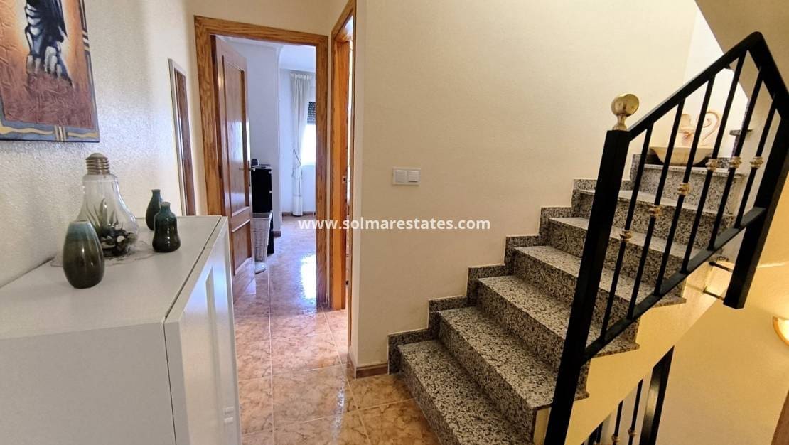 2 Zimmer Haus zu verkaufen in Algorfa mit Pool Garage - 147.500 € (Ref: 10145327)
