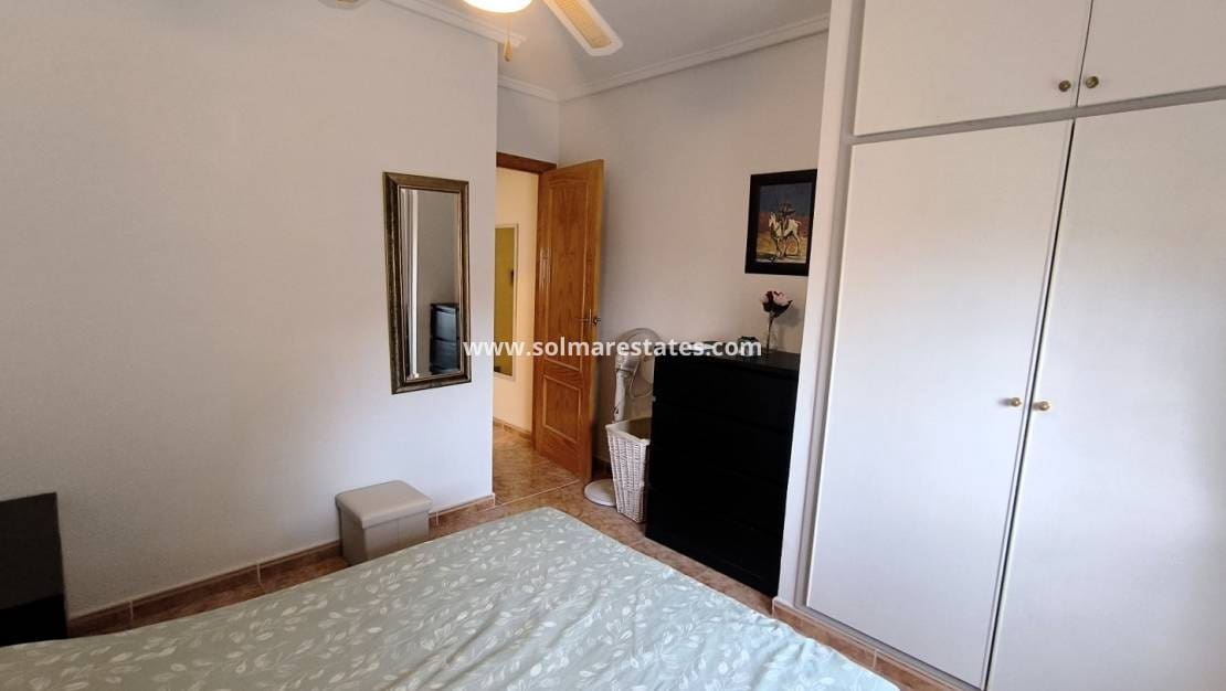 2 Zimmer Haus zu verkaufen in Algorfa mit Pool Garage - 147.500 € (Ref: 10145327)