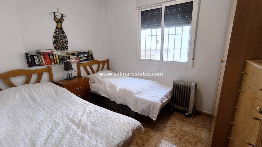 2 Zimmer Haus zu verkaufen in Algorfa mit Pool Garage - 147.500 € (Ref: 10145327)