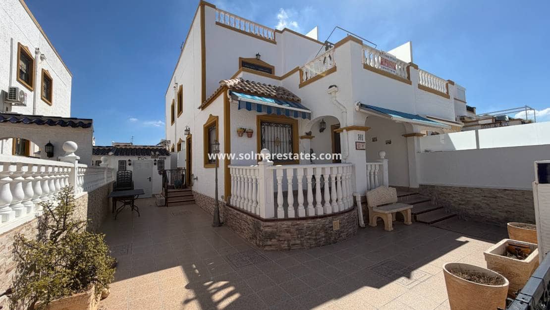 3 slaapkamer Rijtjeshuis te koop in Los Montesinos met zwembad - € 185.000 (Ref: 10145330)