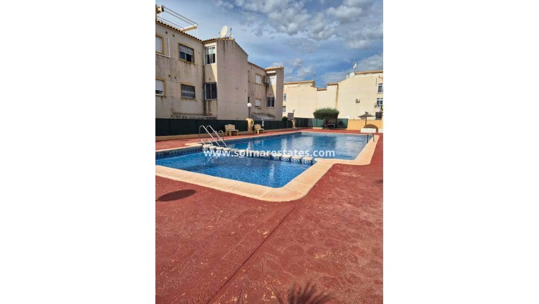 2 Zimmer Apartment zu verkaufen in Orihuela Costa mit Pool - 139.000 € (Ref: 10153949)