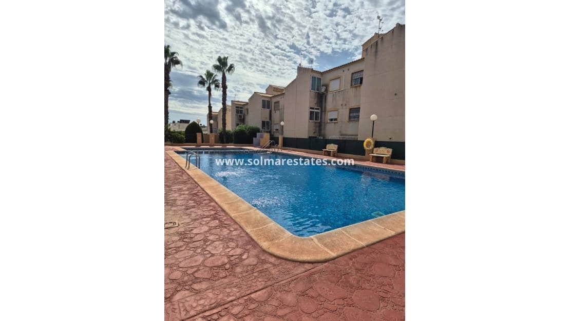 2 Zimmer Apartment zu verkaufen in Orihuela Costa mit Pool - 139.000 € (Ref: 10153949)