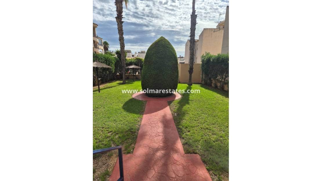2 Zimmer Apartment zu verkaufen in Orihuela Costa mit Pool - 139.000 € (Ref: 10153949)