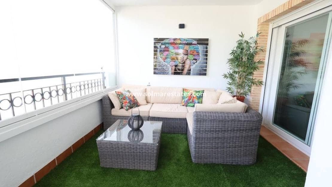 2 Zimmer Apartment zu verkaufen in Villamartin mit Pool - 278.000 € (Ref: 10157038)