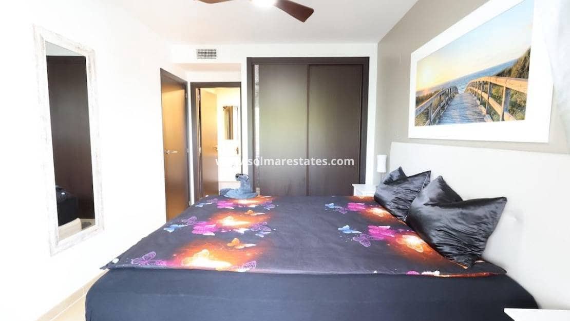 2 Zimmer Apartment zu verkaufen in Villamartin mit Pool - 278.000 € (Ref: 10157038)