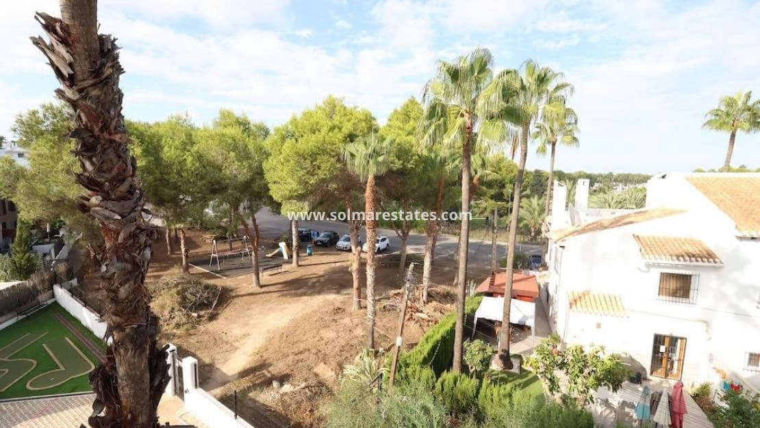2 Zimmer Apartment zu verkaufen in Villamartin mit Pool - 278.000 € (Ref: 10157038)