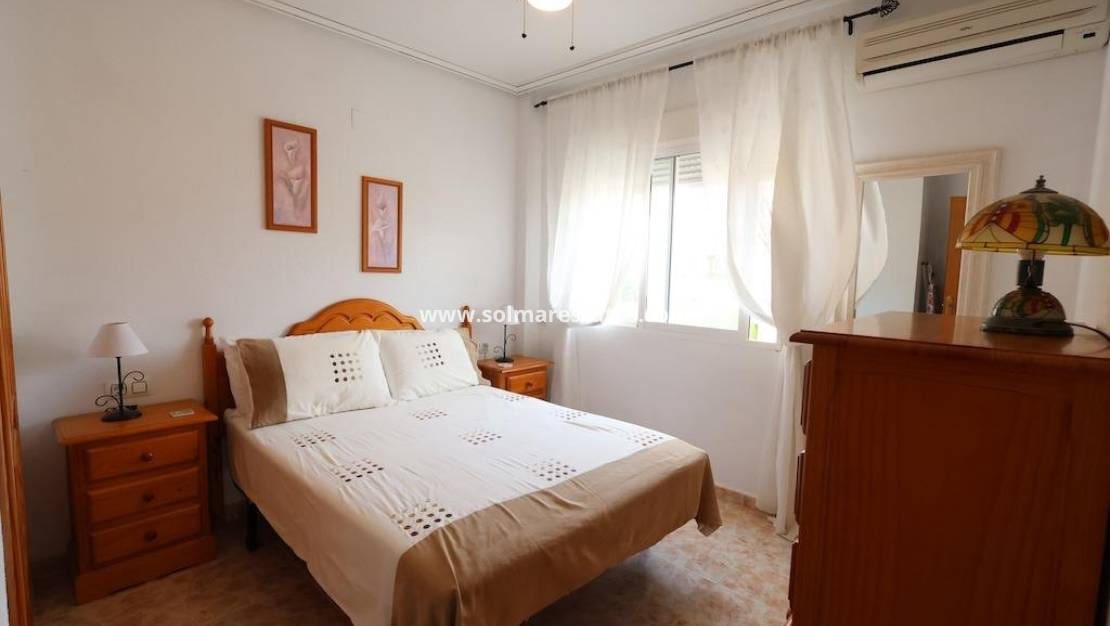 2 bedroom Apartment for sale in La Zenia with pool garage - € 165,000 (Ref: 10157039)