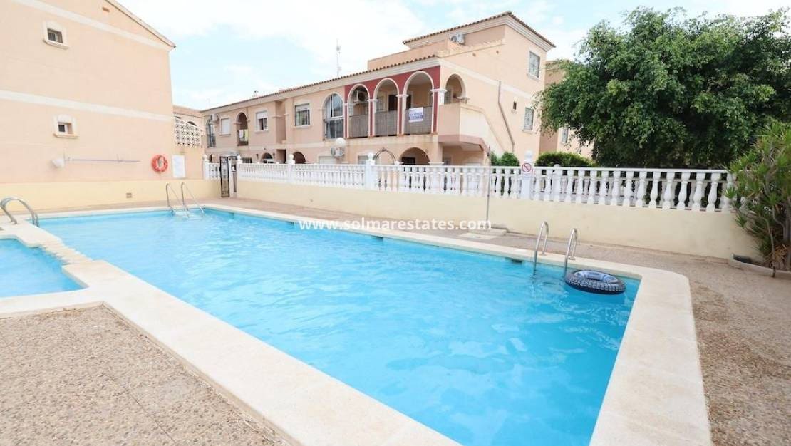 2 bedroom Apartment for sale in La Zenia with pool garage - € 165,000 (Ref: 10157039)