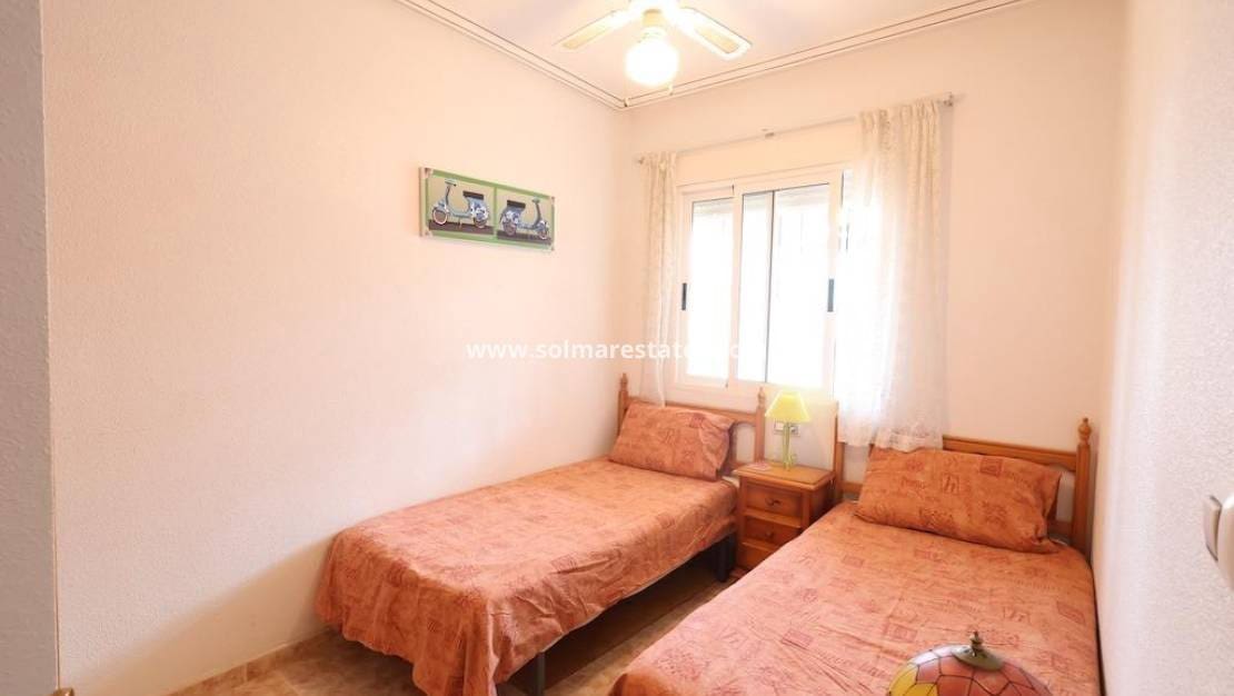 2 bedroom Apartment for sale in La Zenia with pool garage - € 165,000 (Ref: 10157039)