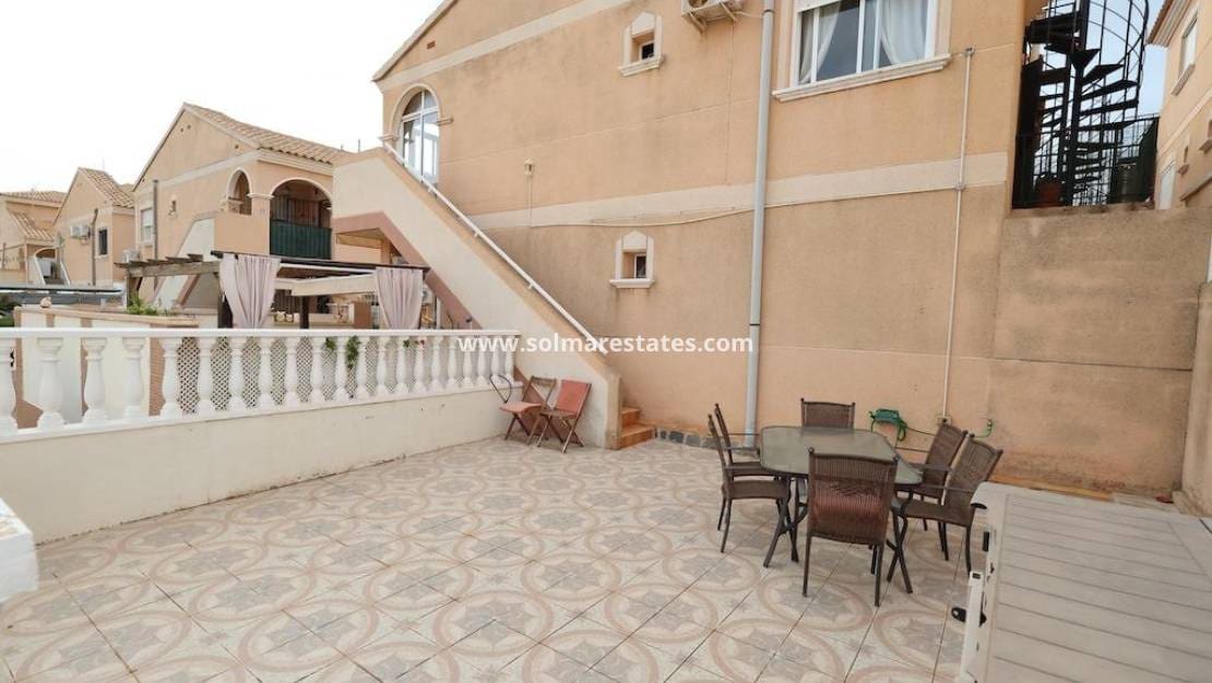 2 bedroom Apartment for sale in La Zenia with pool garage - € 165,000 (Ref: 10157039)