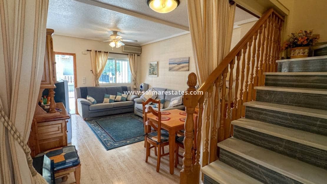 2 chambre Maison de Ville à vendre à Playa Flamenca avec piscine - 180 000 € (Ref: 10158437)