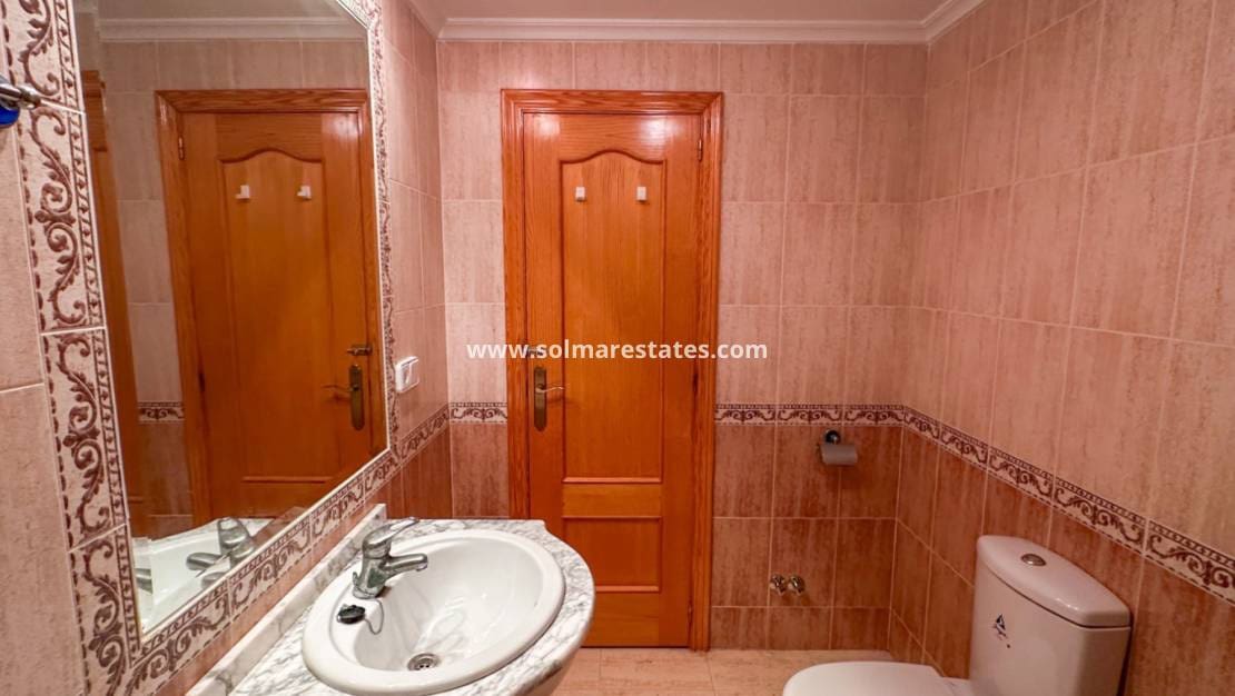 2 chambre Maison de Ville à vendre à Playa Flamenca avec piscine - 180 000 € (Ref: 10158437)