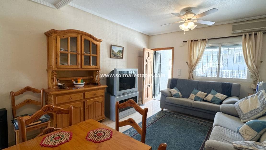 2 chambre Maison de Ville à vendre à Playa Flamenca avec piscine - 180 000 € (Ref: 10158437)
