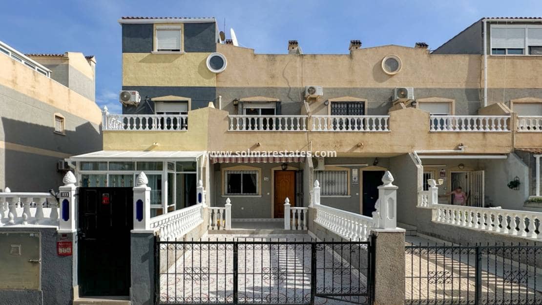 2 chambre Maison de Ville à vendre à Playa Flamenca avec piscine - 180 000 € (Ref: 10158437)