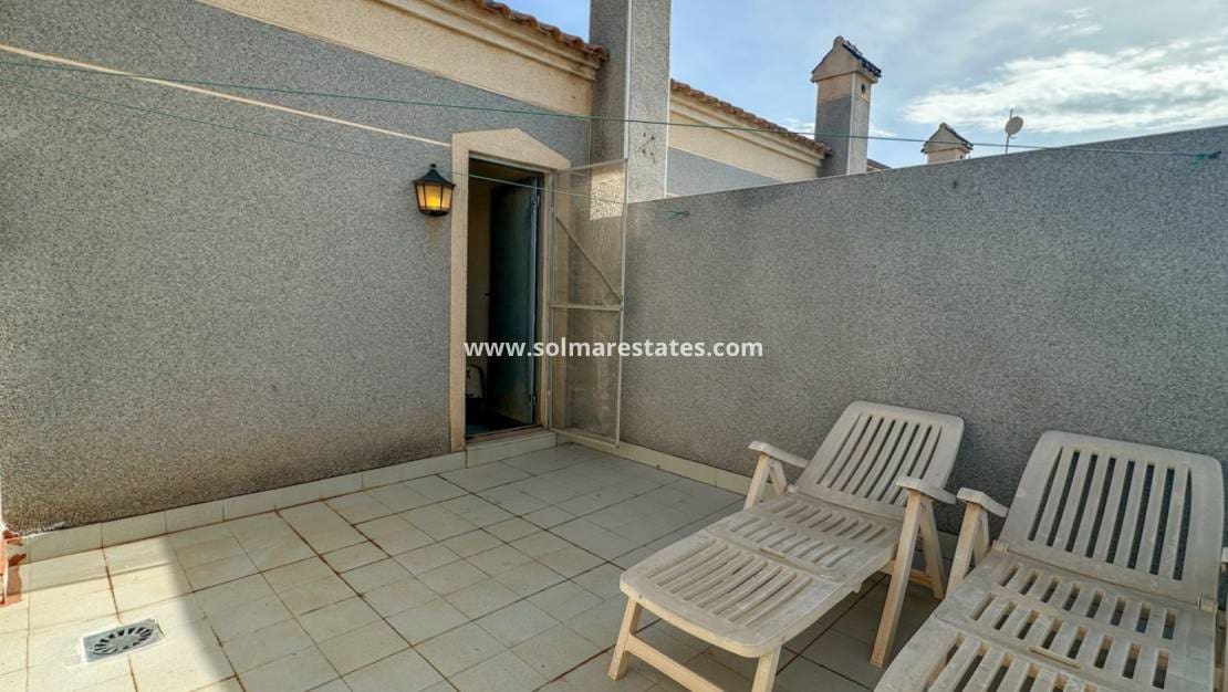 2 chambre Maison de Ville à vendre à Playa Flamenca avec piscine - 180 000 € (Ref: 10158437)