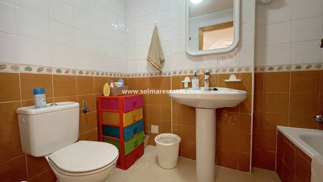2 sypialnia Apartament na sprzedaż w Algorfa z basenem garażem - 120 000 € (Ref: 10159964)