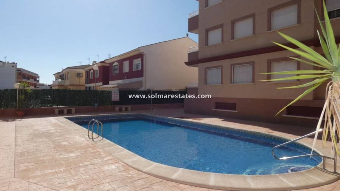 2 sypialnia Apartament na sprzedaż w Algorfa z basenem garażem - 120 000 € (Ref: 10159964)