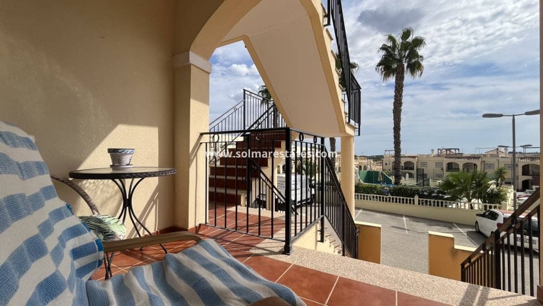 2 bedroom Apartment for sale in Algorfa with pool - € 155,000 (Ref: 10159965)