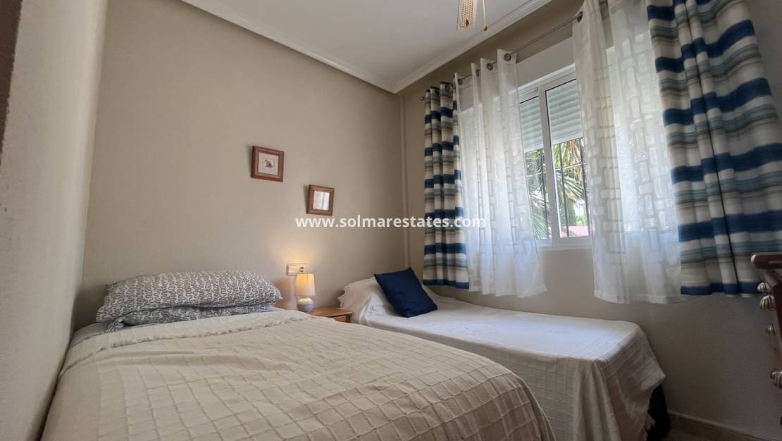 2 bedroom Apartment for sale in Algorfa with pool - € 155,000 (Ref: 10159965)