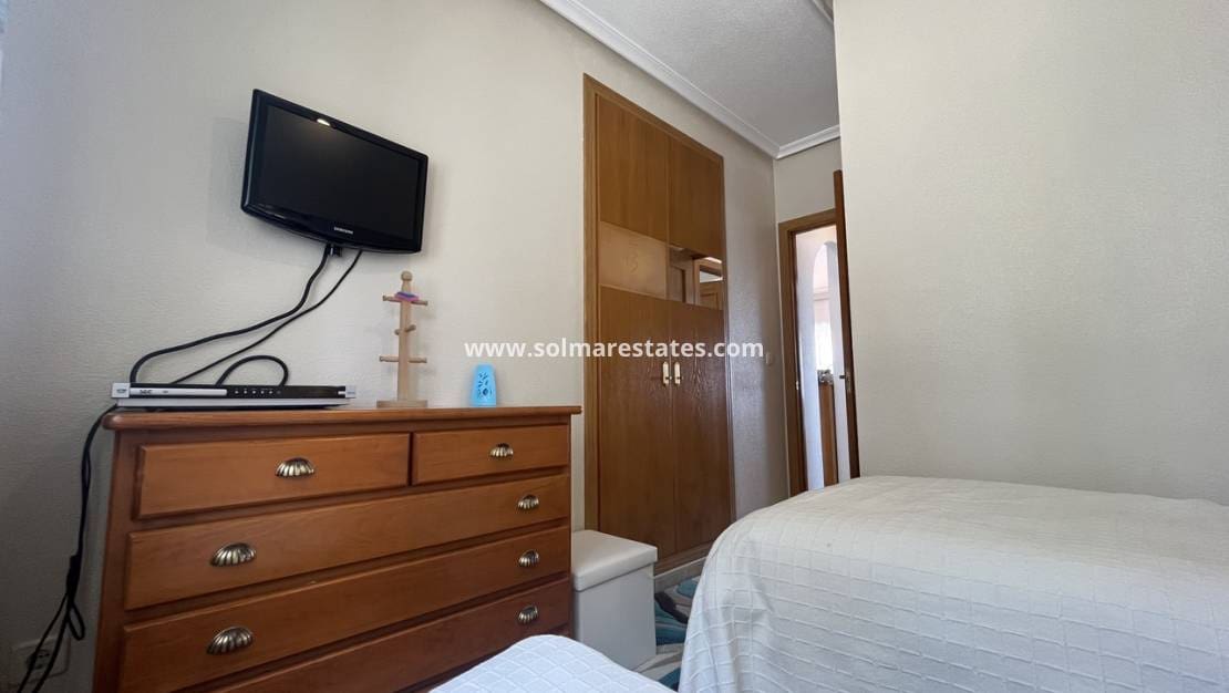 2 bedroom Apartment for sale in Algorfa with pool - € 155,000 (Ref: 10159965)