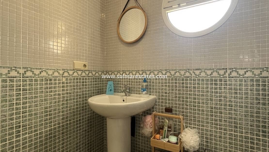 2 bedroom Apartment for sale in Algorfa with pool - € 155,000 (Ref: 10159965)