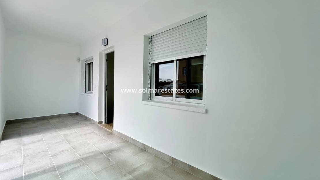 2 slaapkamer Bungalow te koop in La Siesta - € 159.950 (Ref: 10160089)