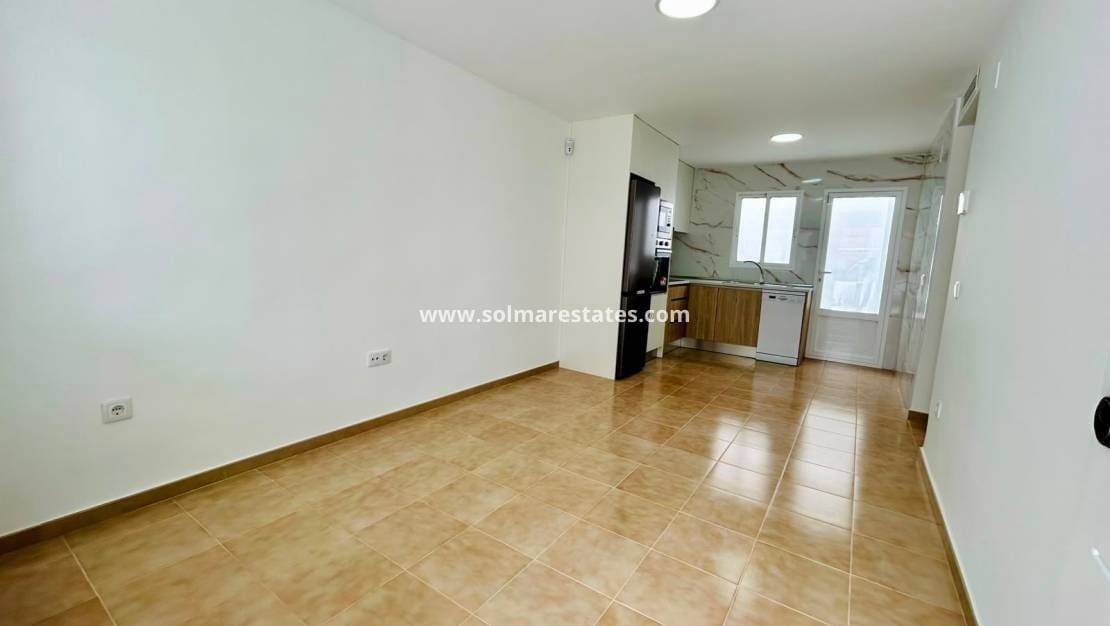 2 slaapkamer Bungalow te koop in La Siesta - € 159.950 (Ref: 10160089)