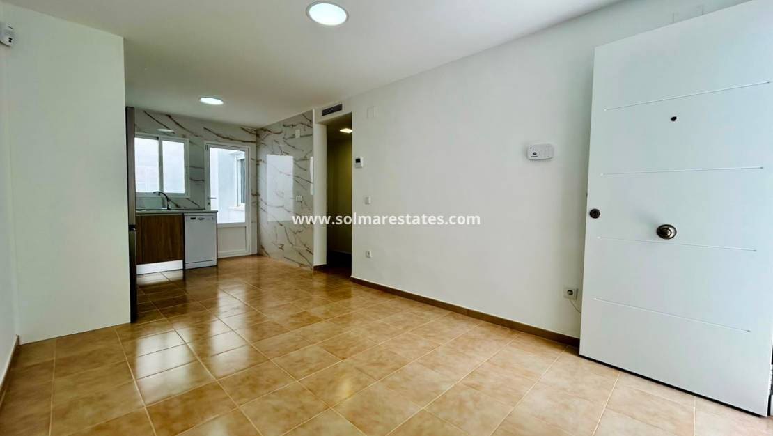 2 slaapkamer Bungalow te koop in La Siesta - € 159.950 (Ref: 10160089)
