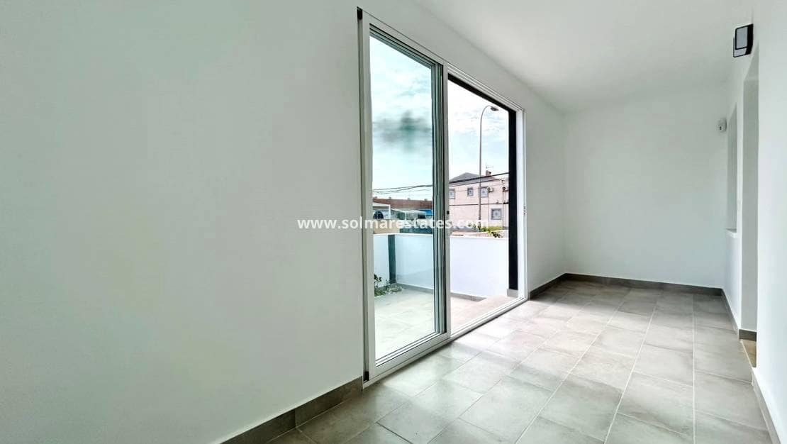 2 slaapkamer Bungalow te koop in La Siesta - € 159.950 (Ref: 10160089)