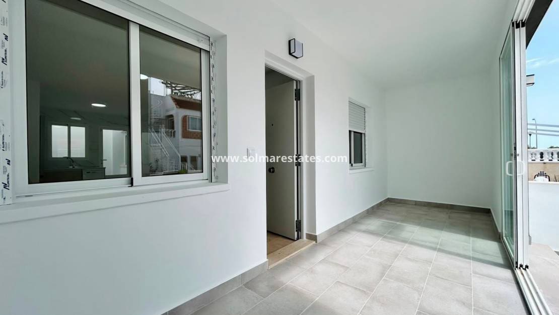 2 slaapkamer Bungalow te koop in La Siesta - € 159.950 (Ref: 10160089)