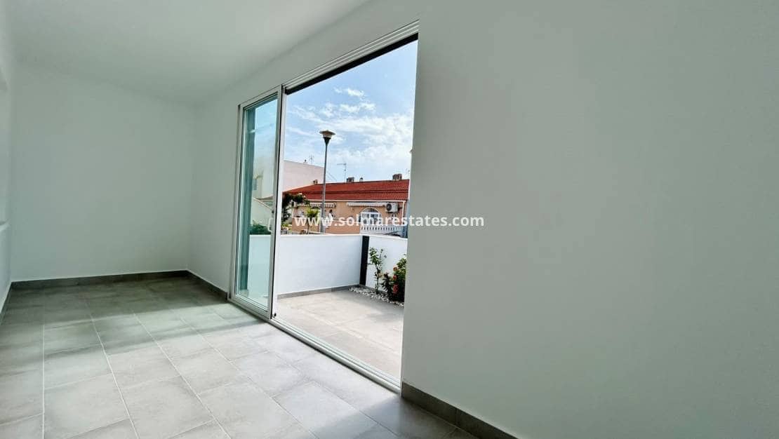 2 slaapkamer Bungalow te koop in La Siesta - € 159.950 (Ref: 10160089)